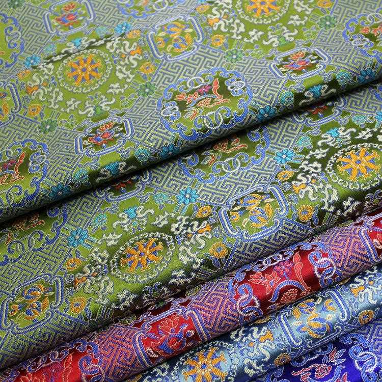 直销新款中国风旗袍童装蒙古袍舞台装饰手工抱枕纺丝布提花织锦缎