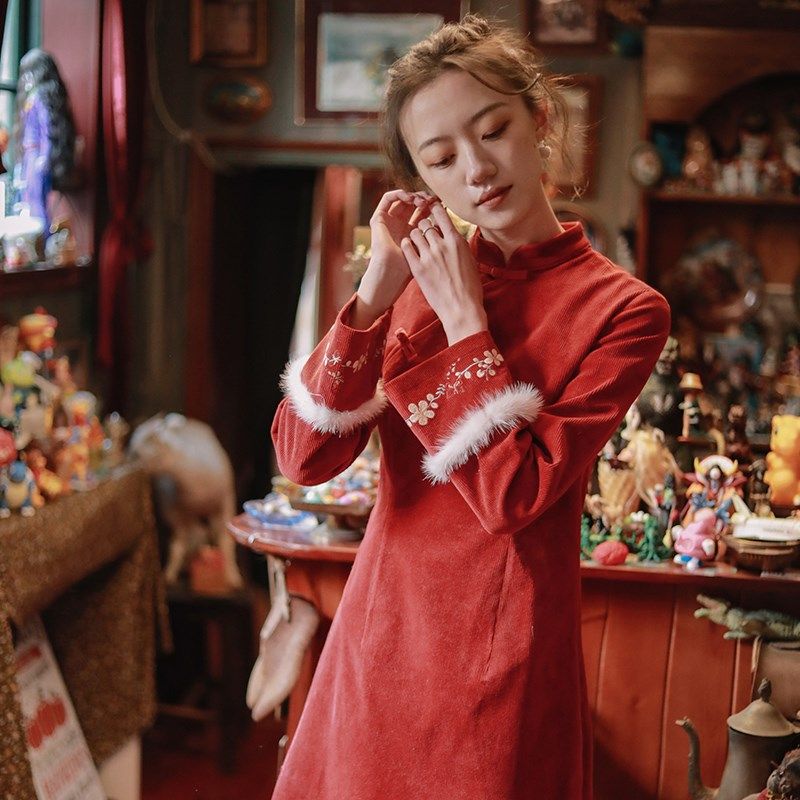 微笑向暖 秋冬国风改良红色旗袍连衣裙女圣诞新年敬酒服旗袍套装