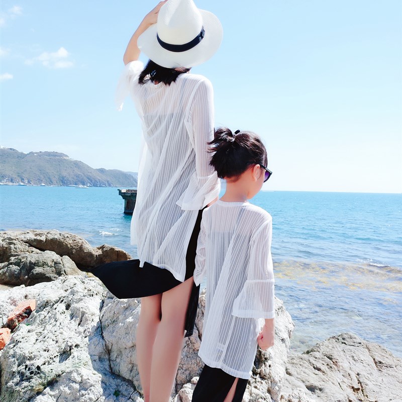 亲子装2023夏装新款潮母女装洋气中长款披肩开衫海边度假薄款外套