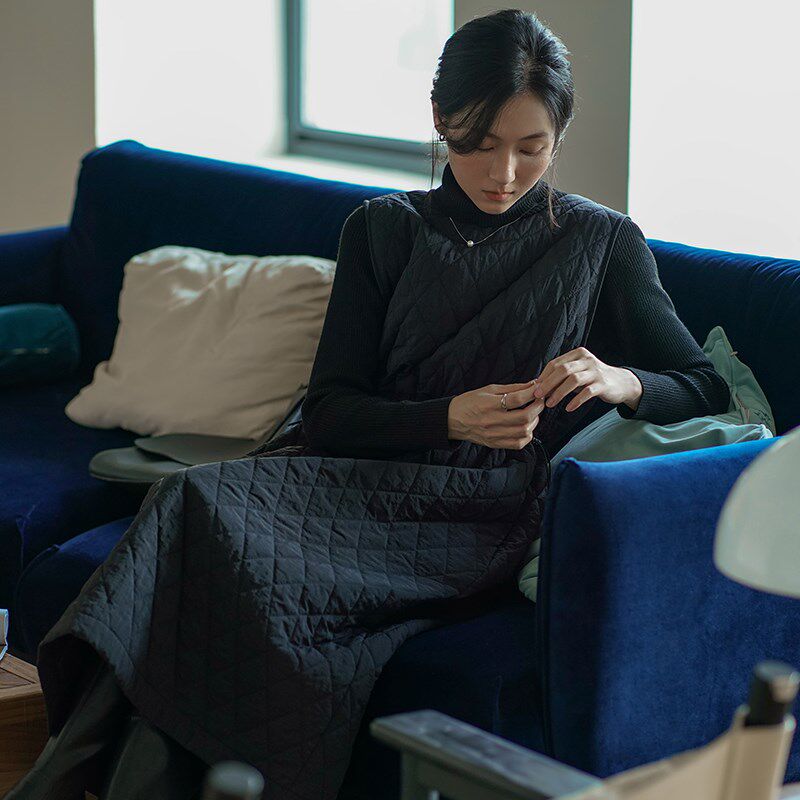 无谓夹棉背心裙2024冬季新款女装收腰马甲裙宽松中长款棉服连衣裙