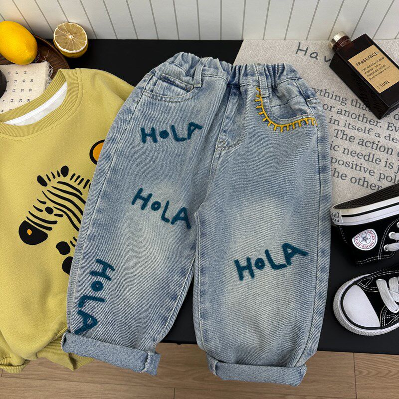 男童牛仔裤春秋款2025新款儿童直筒裤子宝宝春装休闲百搭浅色长裤