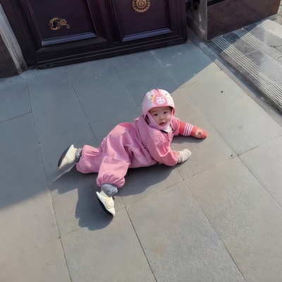 宝宝爬行服儿童防脏罩衣防水防油爬爬服婴幼儿冬外穿哈衣连体衣