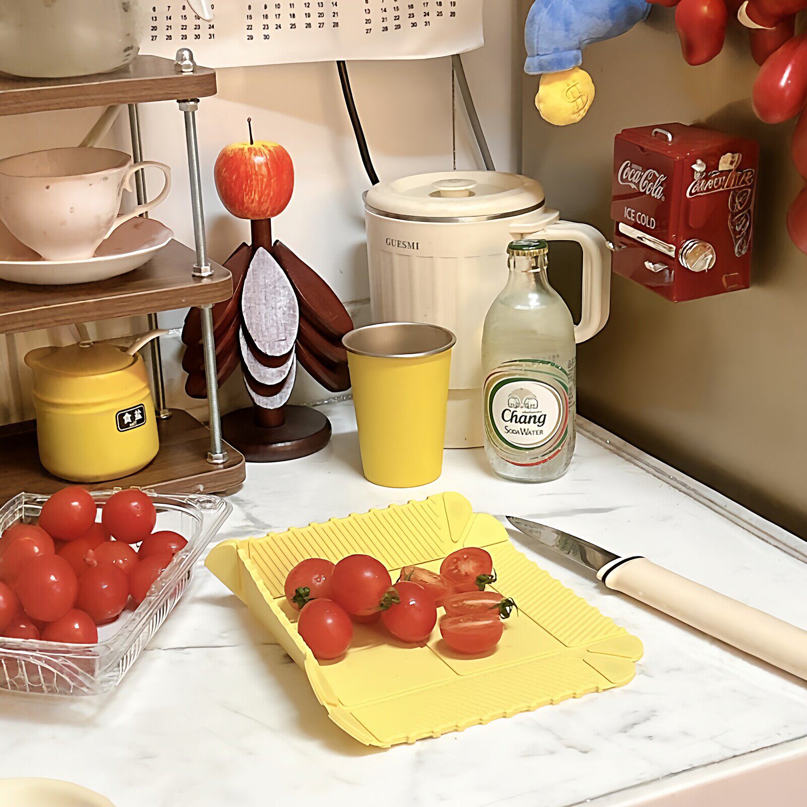 多功能折叠餐垫可磁吸款硅胶隔热垫易清洗加厚收纳盒户外折叠菜板