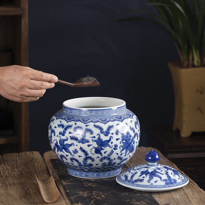 鱼澡纹陶瓷手绘青花瓷高档茶叶罐景德镇大号密封储茶罐缸送礼盒装