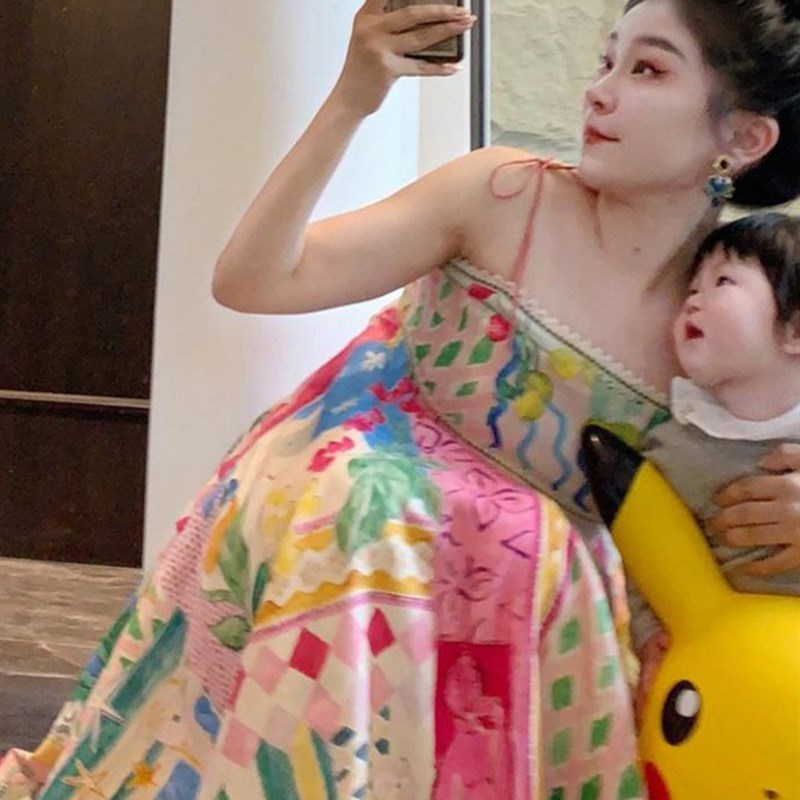 2023夏季大码女装胖mm多巴胺甜美显瘦遮肚海边度假油画吊带连衣裙