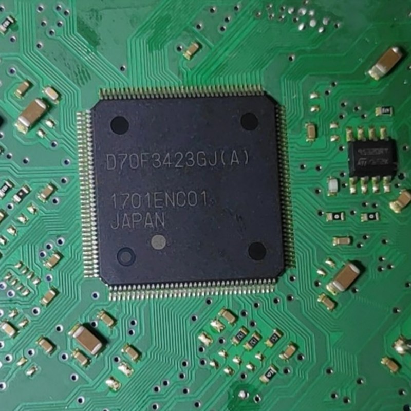 D70F3423GJ(A) QFP144 汽车电脑板CPU芯片 全新空白