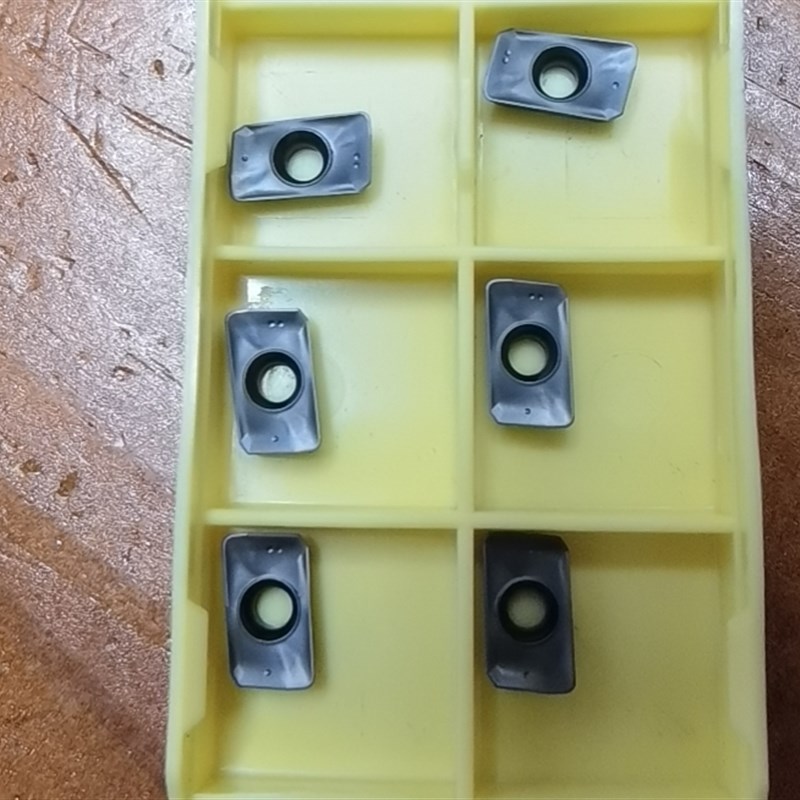 不锈钢数控铣刀片大小R0.8铣刀片APMT1135 16G04PDER-H2 M2 OP131