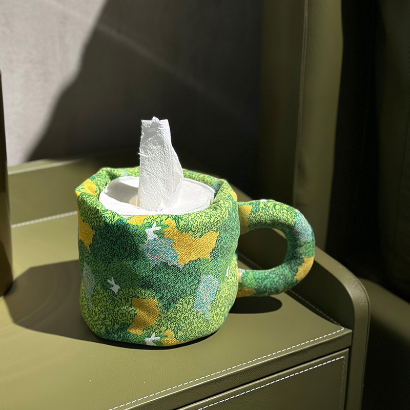 探险的兔子 桌面收纳筐 布艺充棉马克杯笔筒杯子造型卷纸收纳桌面