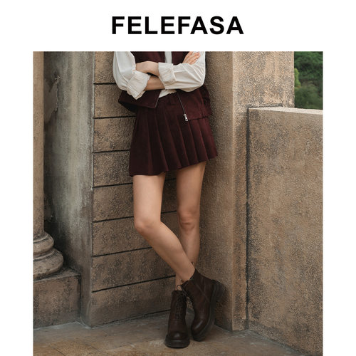 FELEFASA羊皮绒面短款百褶裙女