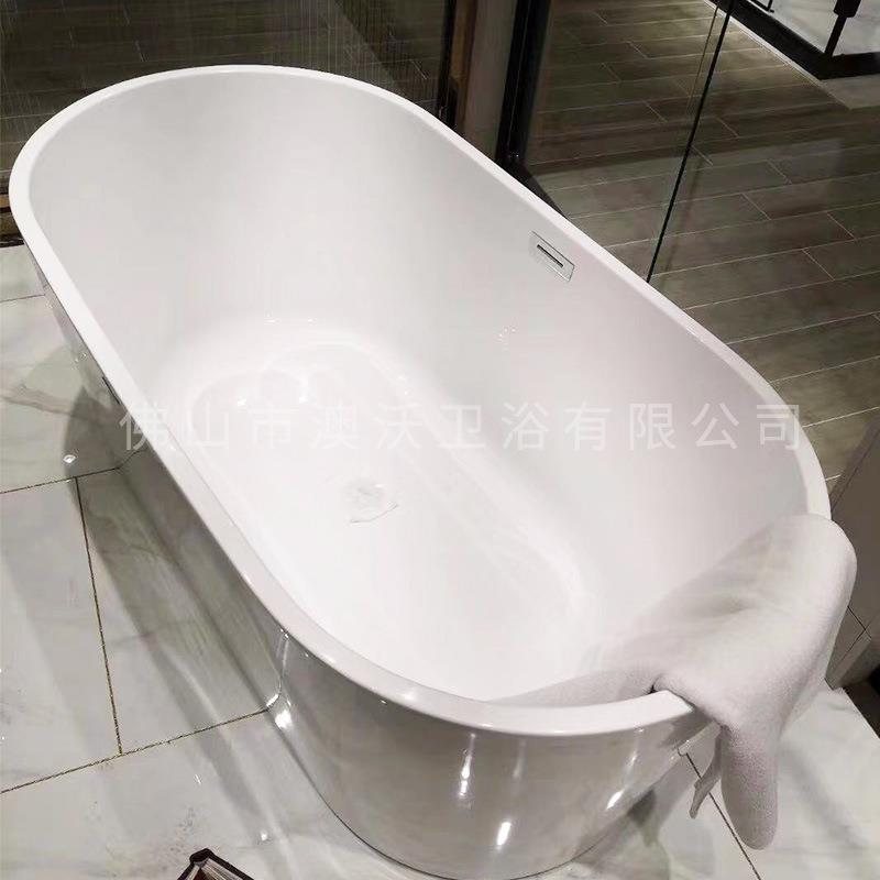新款直销亚克力浴缸椭圆型酒店民宿工程成人家用独立式浴缸彩色美