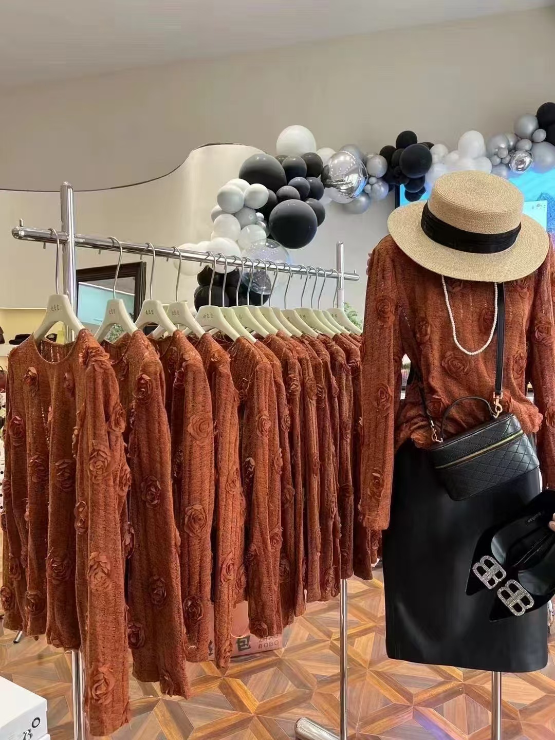 深圳欧货女装2024早秋新款高级设计感小众立体玫瑰花长袖衬衫上衣