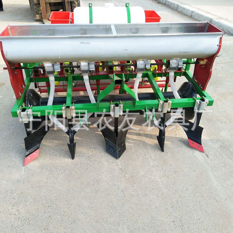 花生起垄覆膜播种机 鸭嘴打孔精播机 双垄四行膜上点播机