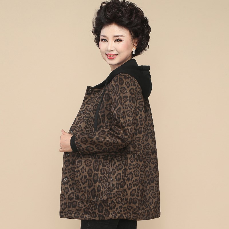 胖妈妈加肥加大码春装外套2023新款50岁中老年女春秋大码夹克上衣
