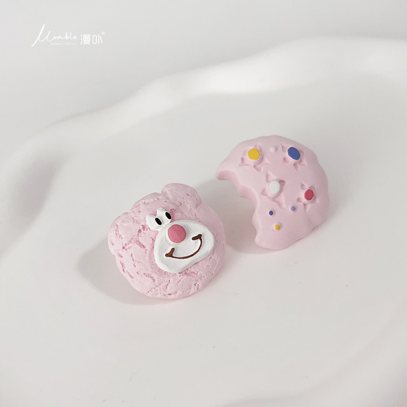 曲奇小熊饼干可爱丑萌汽车空调出风口车载香薰装饰品香水女生礼物
