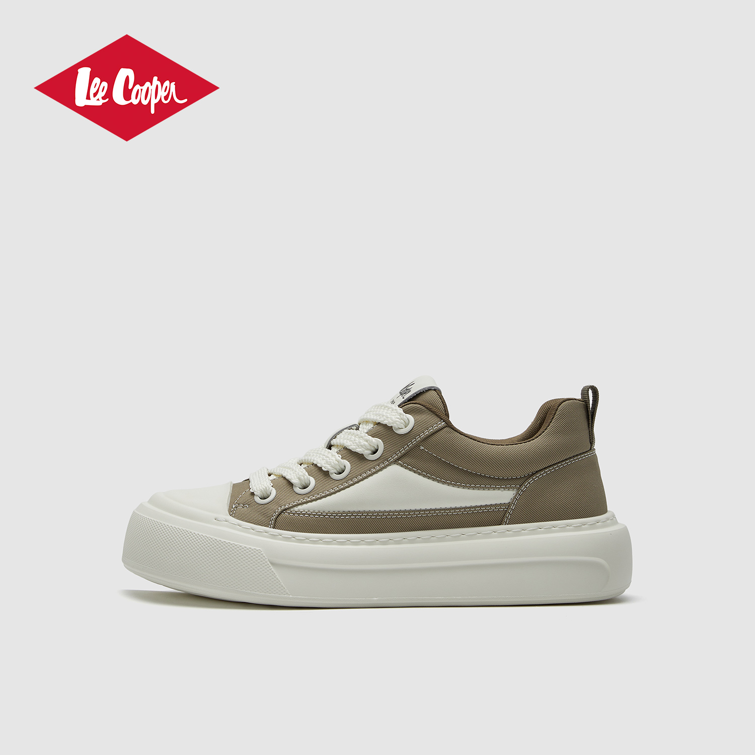 Lee Cooper2026新款春季运动休闲板鞋青少年厚底增高黑色帆布鞋男