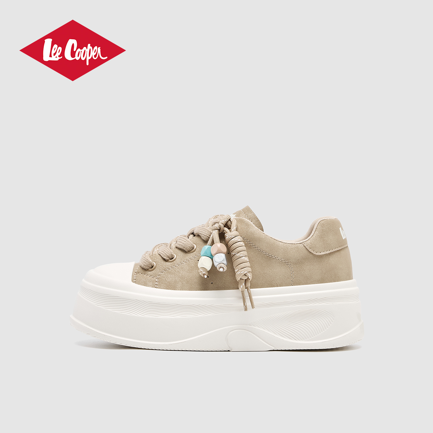 Lee Cooper2026年春季新款时尚百搭休闲女款板鞋学生复古休闲鞋