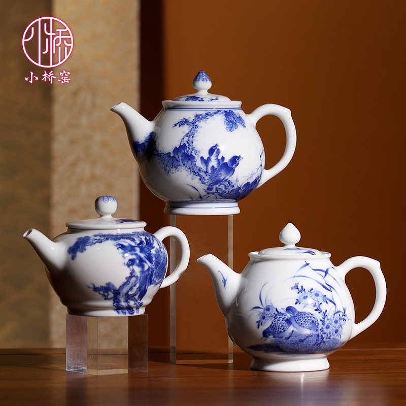 景德镇小桥窑泡茶壶手绘青花花鸟来钟珍藏亲工款陶瓷茶壶梨形壶