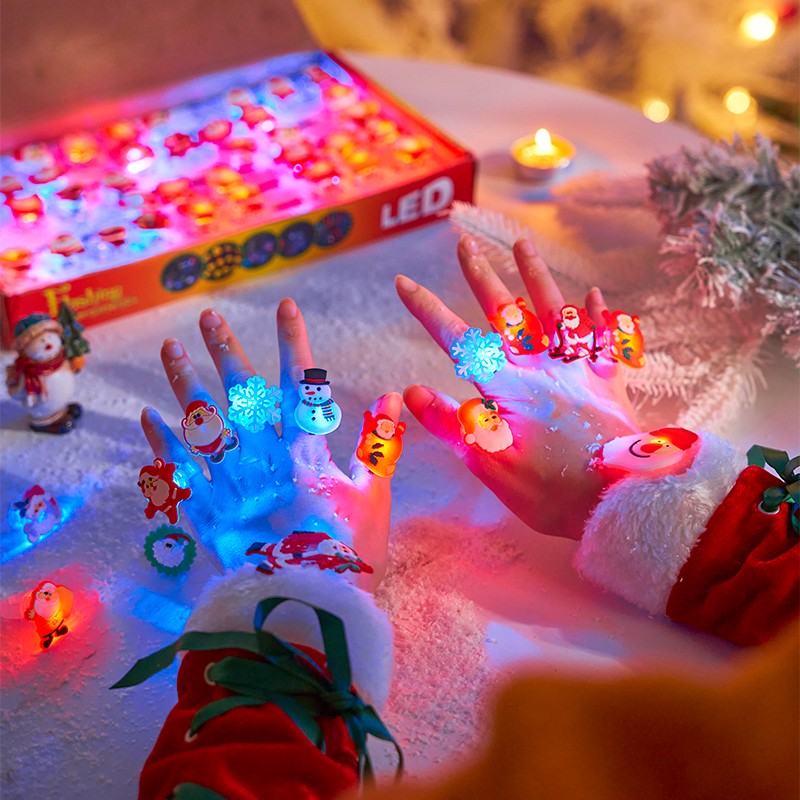圣诞节发光戒指儿童玩具礼物发光指环圣诞老人礼物发光戒指挂件