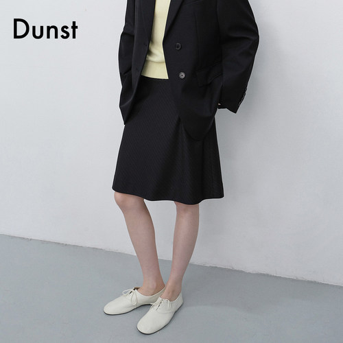 Dunst2026秋季新品女士半身裙经典格纹条纹斜裁中长裙UDSK6C214