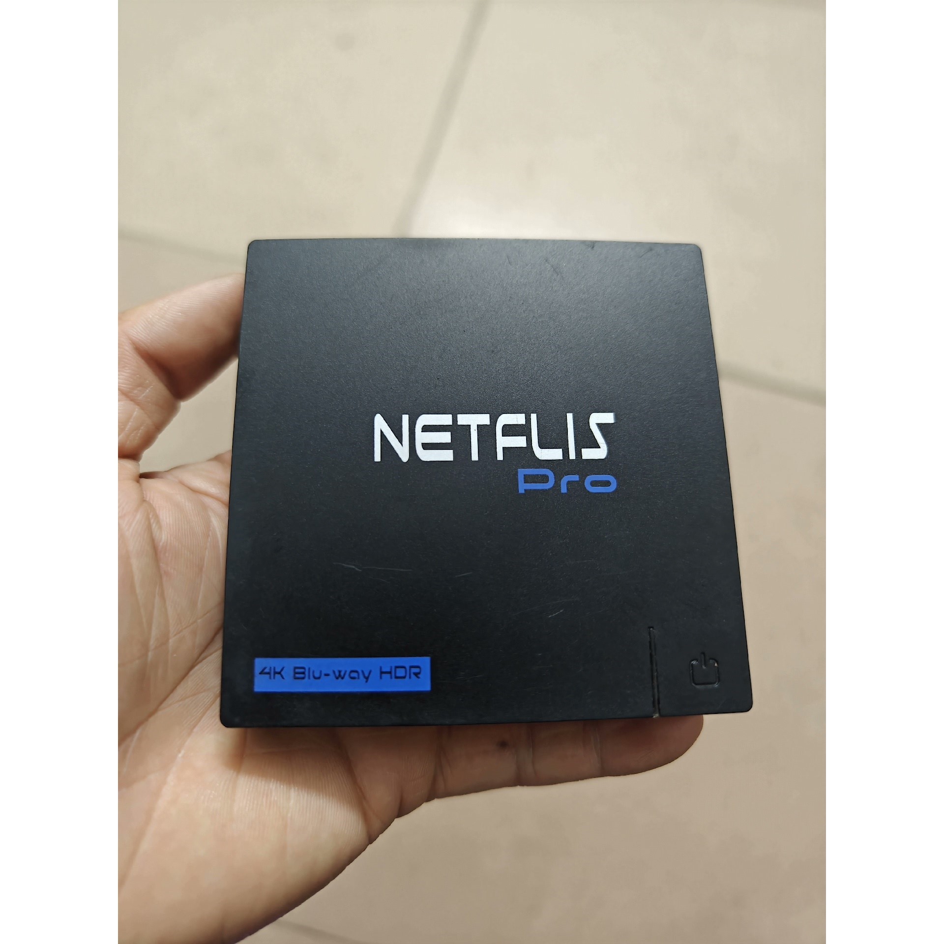 NETFLIS电视盒子NS002-R,4K HDR盒子,成色