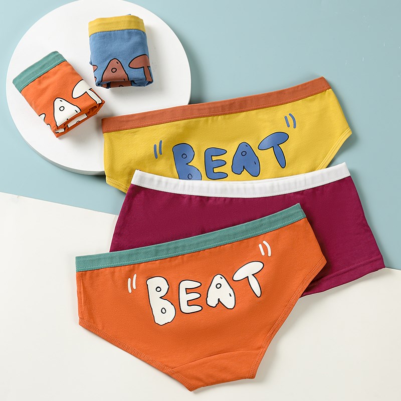 3条女士纯棉卡通帅T中腰四角三角宽松大码可爱青年透气内裤
