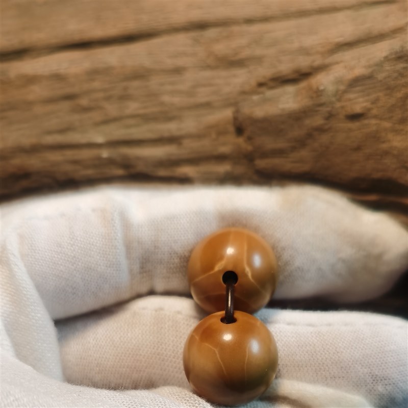 无补无漏正轴橄榄核手串正圆光珠老型桶珠手持脖挂性价比较高包邮