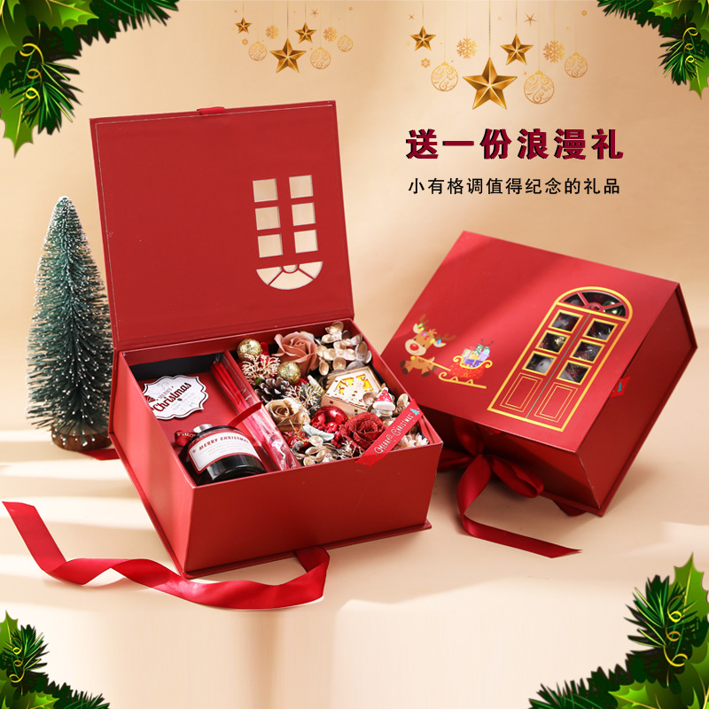情人节礼物浪漫香薰礼盒搭配巧克力玫瑰花束创意礼品圣诞装饰品