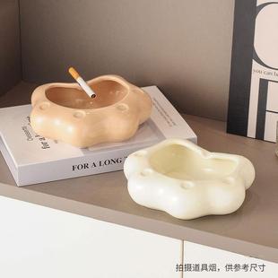 直销可爱ins猫爪烟灰缸创意个性 新款 家用防飞灰轻奢客厅家居奶油
