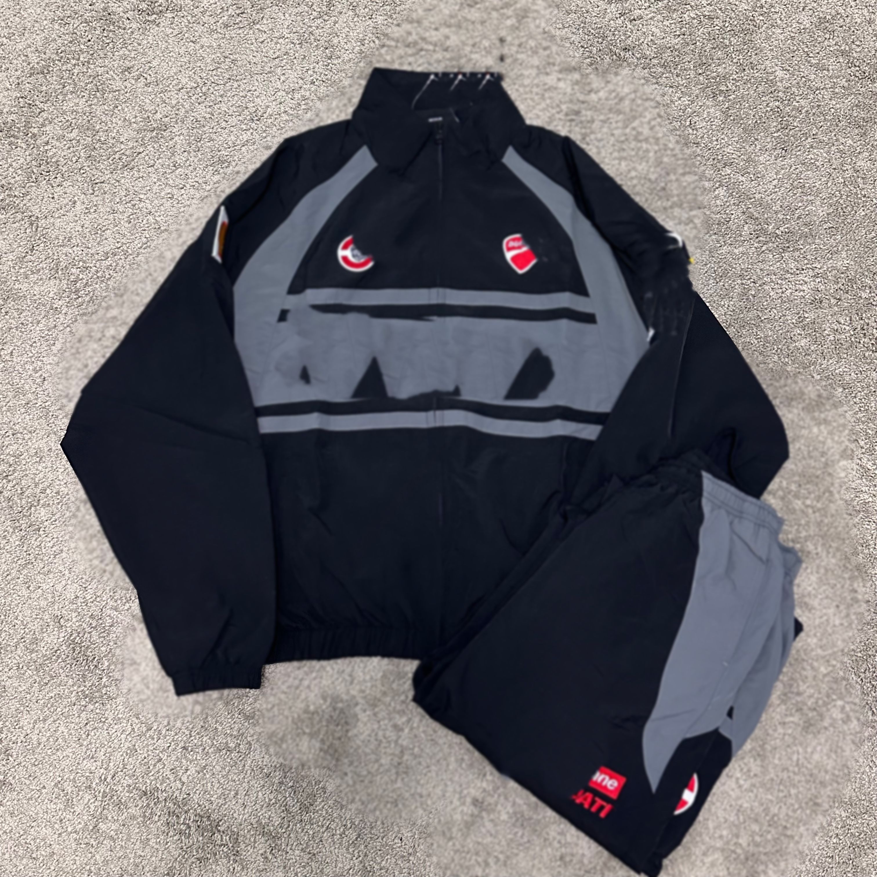 thumbnail for Sweatshirt multi-color suit customization