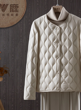 2025年雅鹿官方新款冬季女士圆领羽绒服休闲时尚外套YD501Z02190