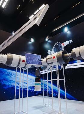 lzc20230站厂家天直销航空航卫星空间月球车型户外景区模大型科普