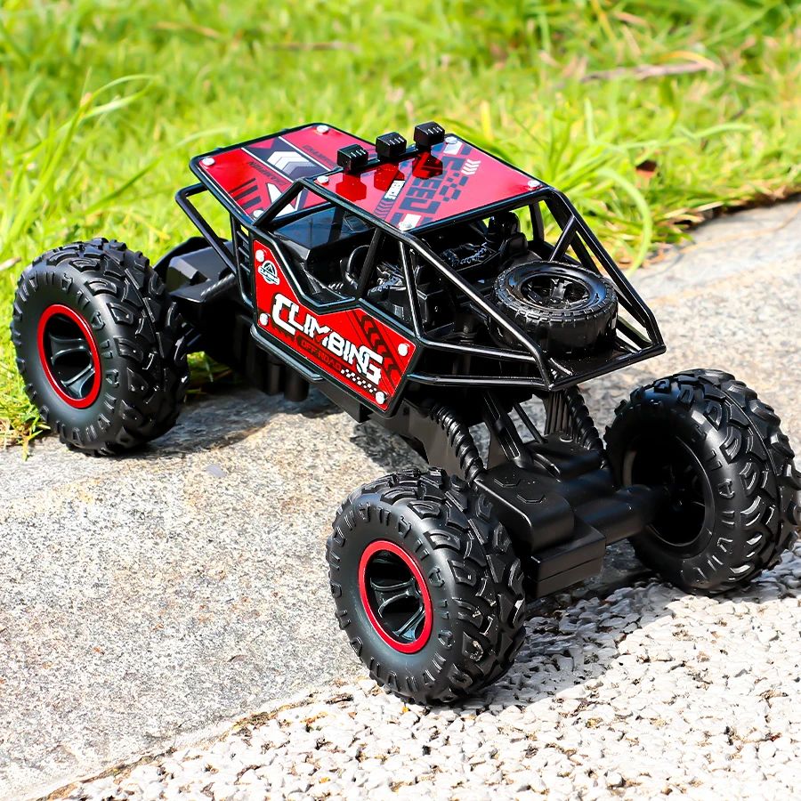 Alloy 2.4G Off - Road RC Car: Long - Distance Play Unleashed