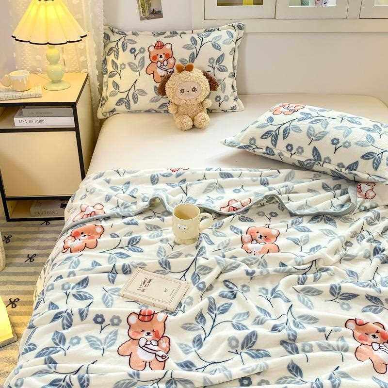 新款直销加厚法莱绒毛毯盖毯云貂绒毯子多功能儿童盖毯公司礼品福