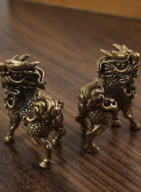 新款直销实心纯铜麒麟摆件一对黄铜送福手把件古玩铜器装饰品家居