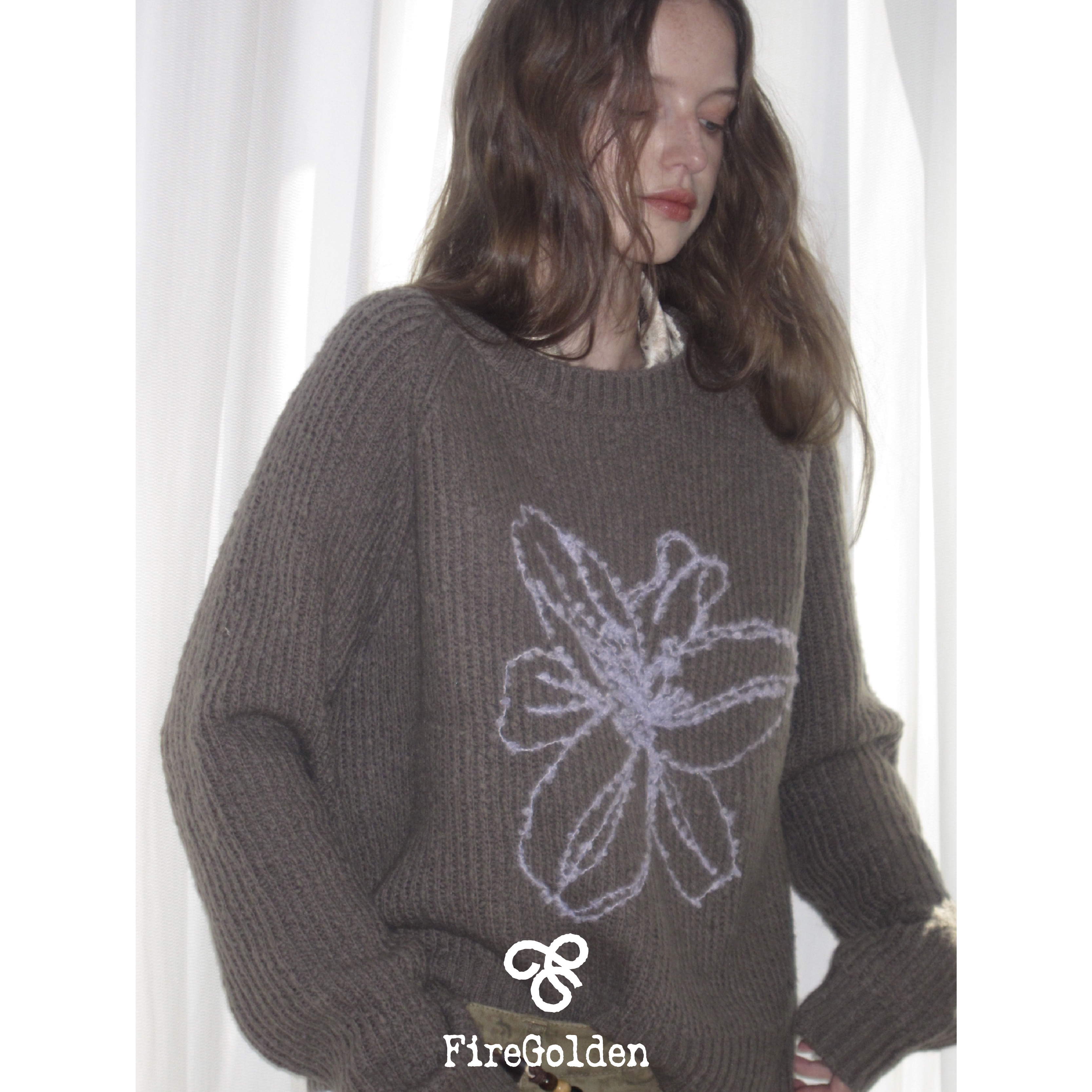 FireGolden炉2025秋冬绣花羊毛针织圆领套头慵懒毛衣 灰棕/薄荷绿