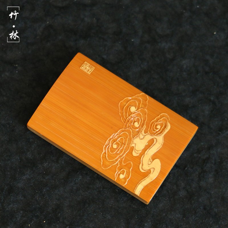 精品名家戚挺飞纯手工留青雕刻祥云手牌文玩竹雕手把件四六竹挂牌