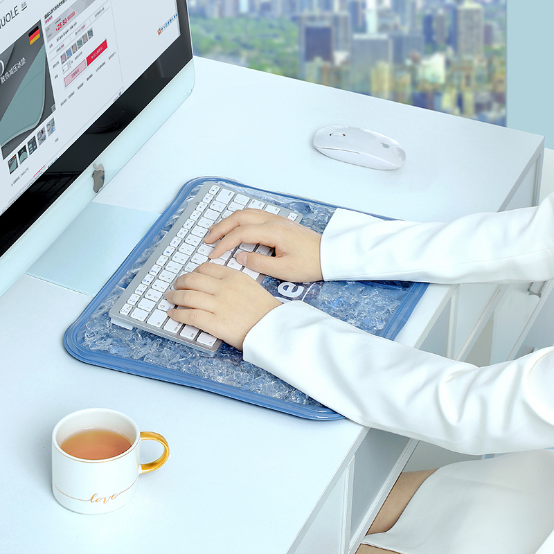 夏季办公室免注水冰垫坐垫夏天凝胶水垫汽车透气冰凉学生降温凉垫