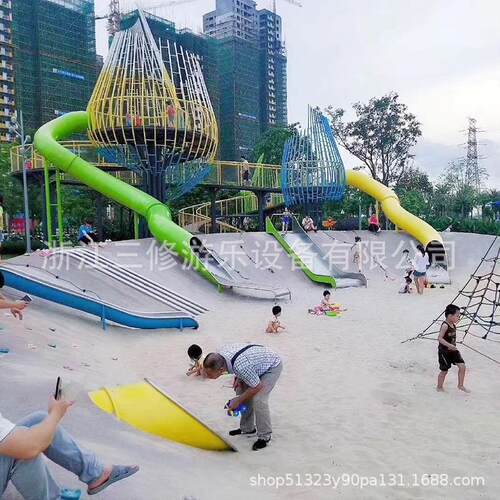厂家制做不锈钢滑梯景区超市乐园组合滑滑梯非标游乐设备
