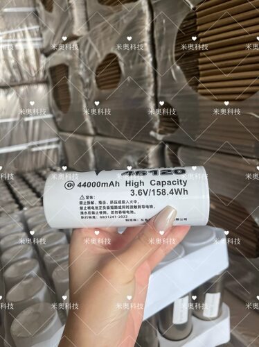 全新宝马量产版46120三元锂42000毫安三元锂电池充电宝强光手电筒