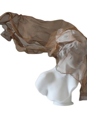 北欧轻奢面纱少女雕塑样板间客厅玄关石膏雕像软装高级艺术品摆件