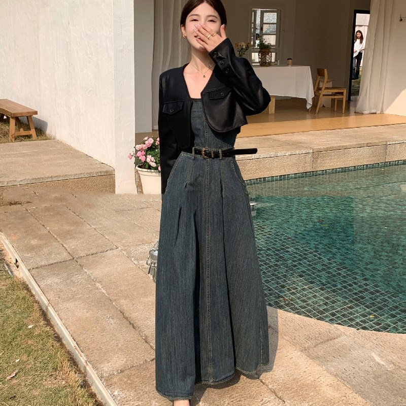 2024秋季新品女牛仔吊带裙套装配PU皮短外套时尚显瘦气质两件套