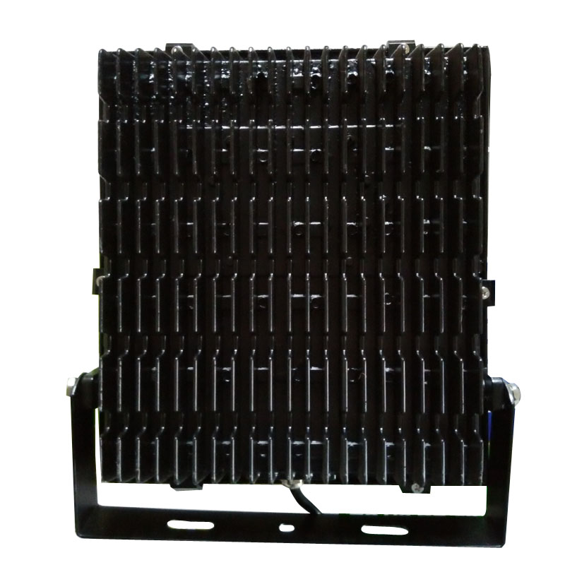 LED投光灯户外防水50W100W150W工厂房车间足瓦金刚投射灯探照灯