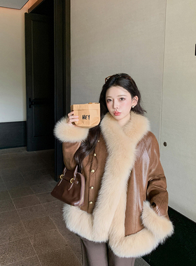 2025秋冬新款狐狸毛领皮草外套女短款鹅绒大衣年轻款B1960