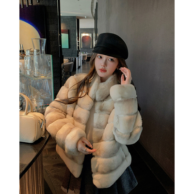 獭兔龙猫经典版型皮草毛绒绒外套女2025秋冬新款短B2759