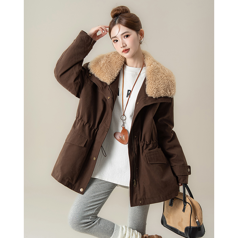 羊羔毛翻领派克服外套2025秋冬新羽绒内胆皮草外套女中长款B2445