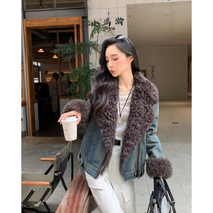 鹅绒皮草外套女短款皮毛一体羊毛拼接牛仔派克服2025冬年轻B2372