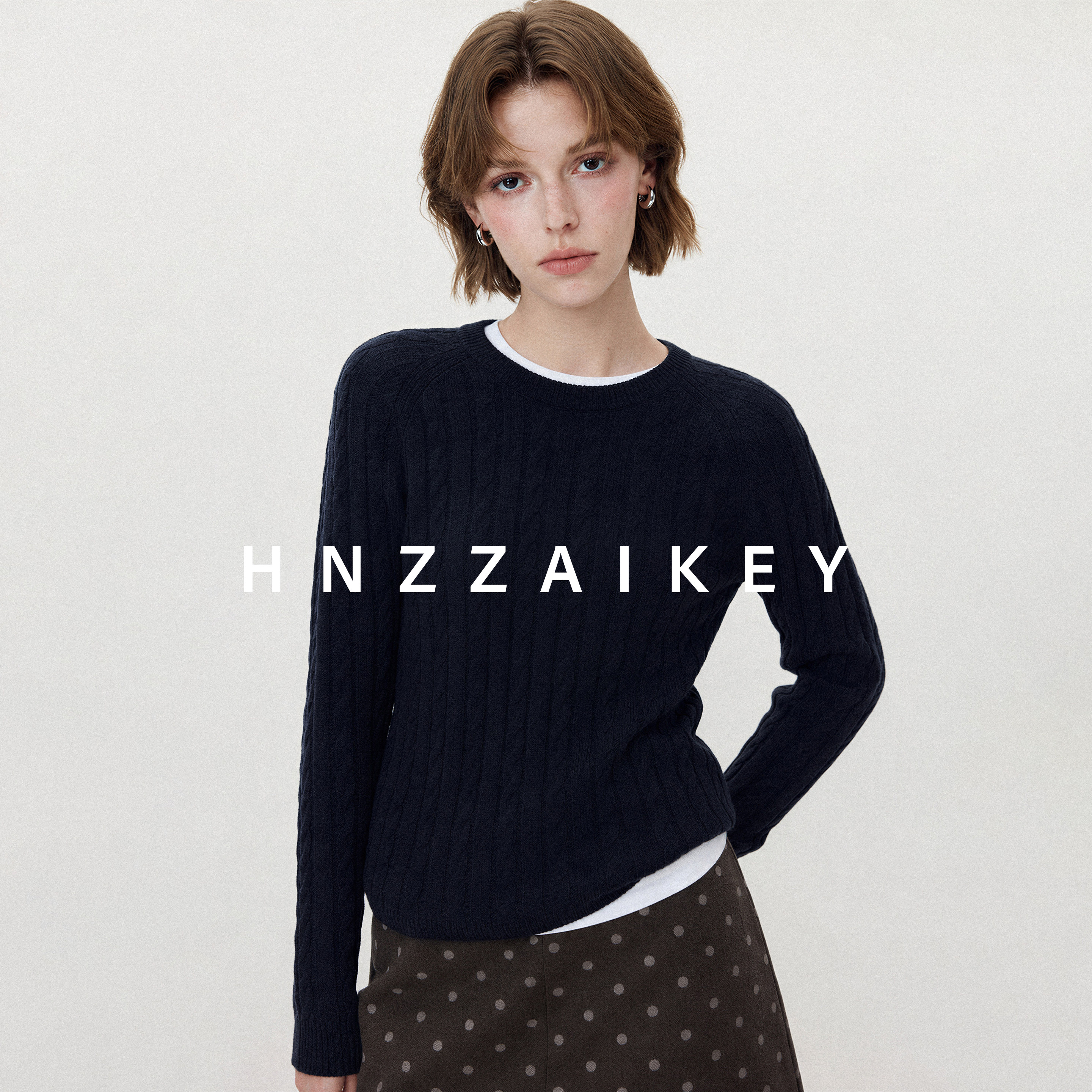 HNZZAIKEY/麻花纹理绵羊毛针织上衣女圆领插肩袖套头毛衣ECWQ416
