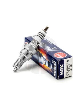 摩托车火花塞cr9eh9适用于Cb400 Cbr250 Cbr650 Cbf1000小黄蜂