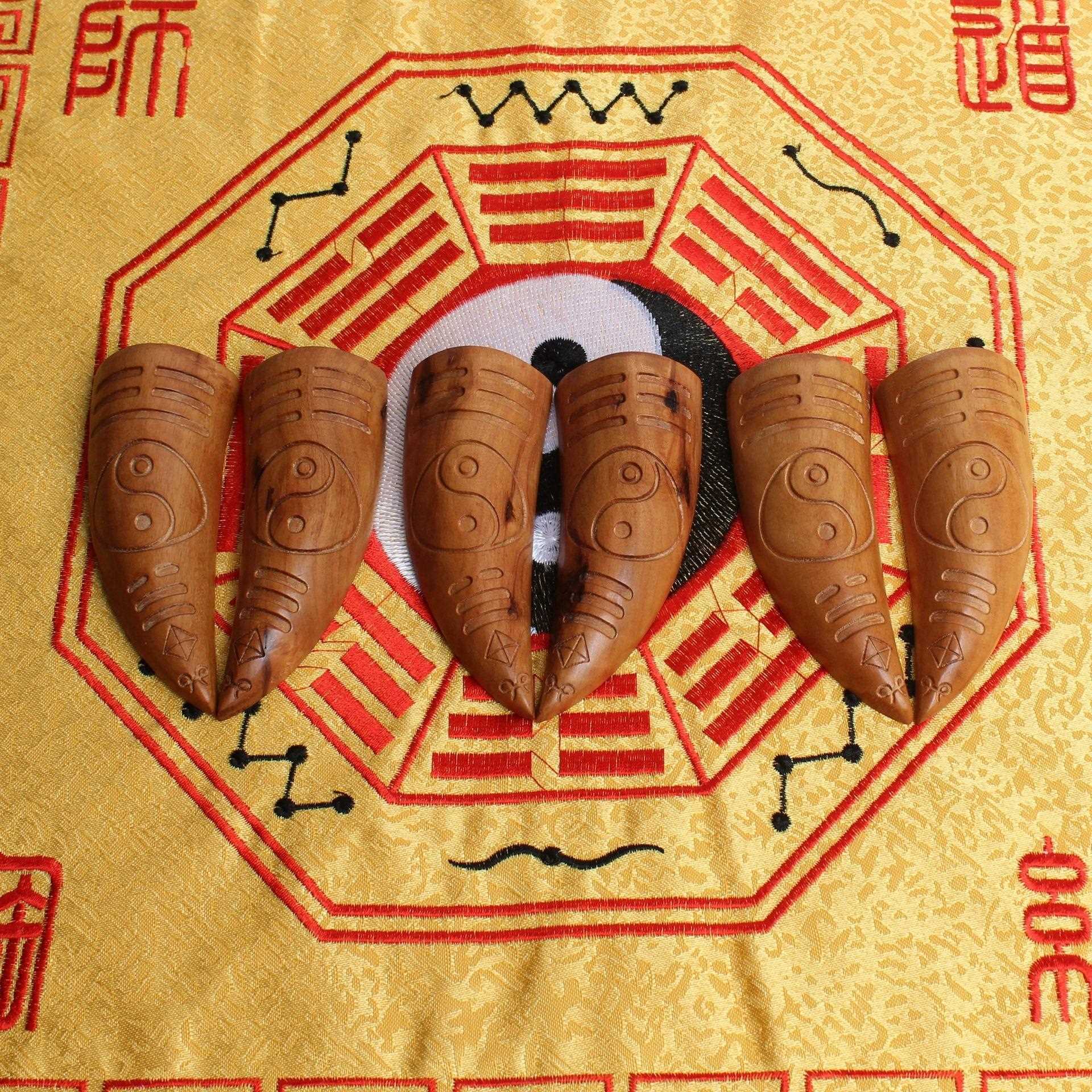 直销新款雷击枣木桃木圣杯圣茭圣卦拜神用具手把件木质工艺品木雕