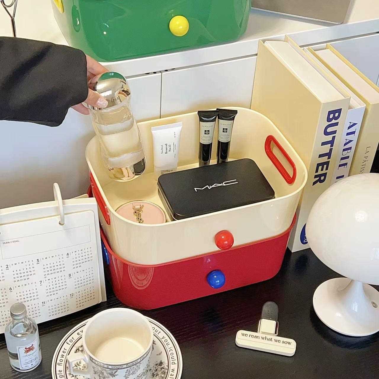 直销新款多巴胺桌面收纳盒可爱盒子书桌收纳工位整理玄关可折叠神